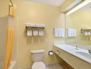 Days By Wyndham Coliseum Al Hotel Montgomery